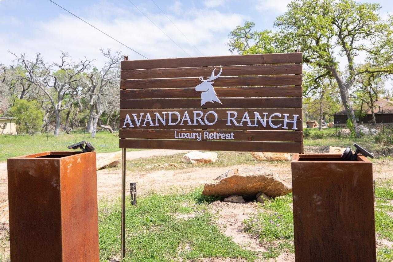 Romantic Tiny Luxury Retreat W Heated Pool, Sauna N Outdoor Shower In Wimberley 10 Acres Extérieur photo